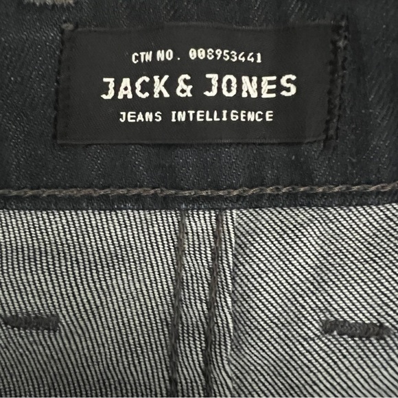 Jack and Jones Nick regular fit black jeans. - Picture 8 of 12